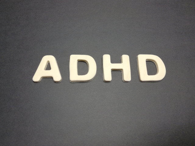 ADHD　恋愛　冷めやすい