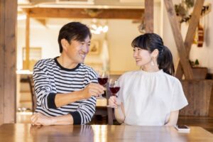 飲み会　友達　異性
